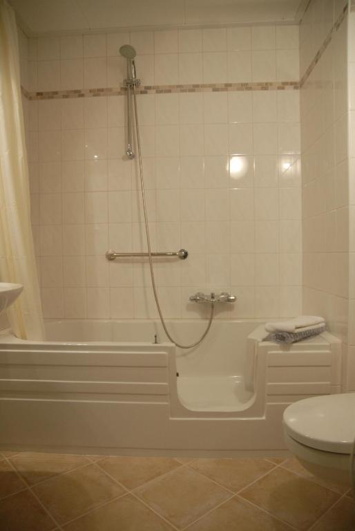 Hotel 'T Vlinderhofke Sint Geertruid Номер фото